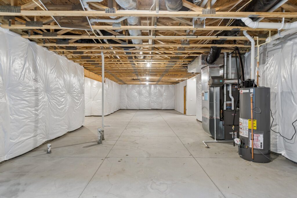 41-web-or-mls-8528 - 8614 Legacy St_041