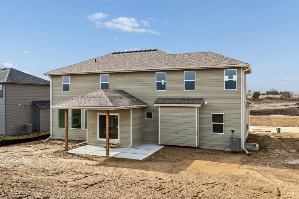 43-web-or-mls-8528 - 8614 Legacy St_001 (2)