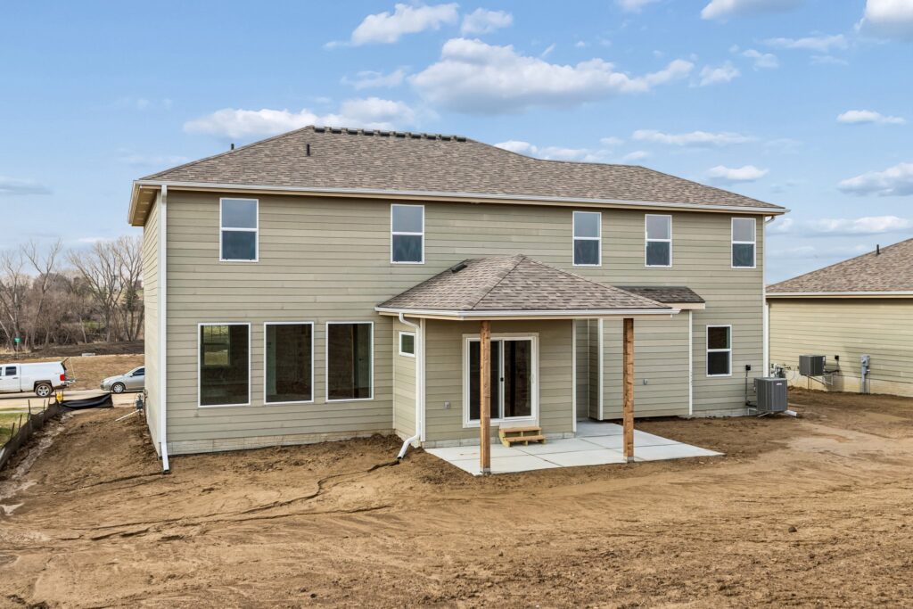 45-web-or-mls-8528 - 8614 Legacy St_003 (2)