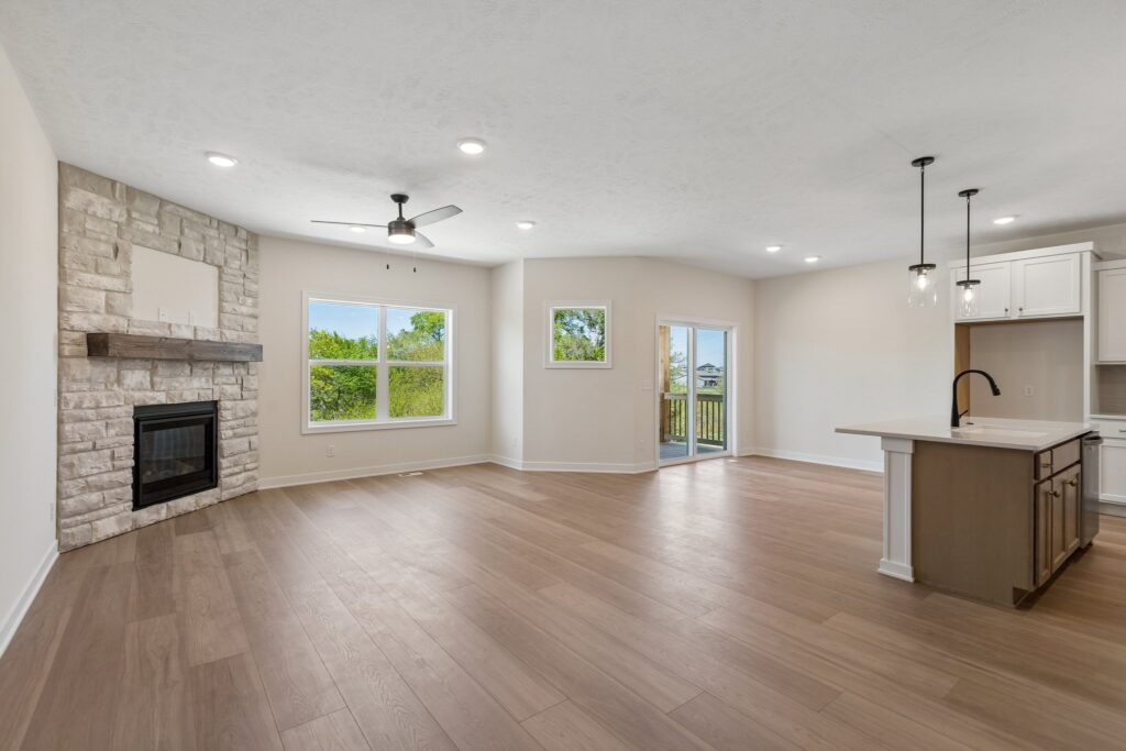 5-web-or-mls-8745 - 11306 Portage Cir_004