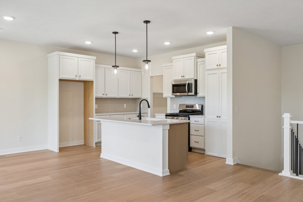 9-web-or-mls-8745 - 11306 Portage Cir_008
