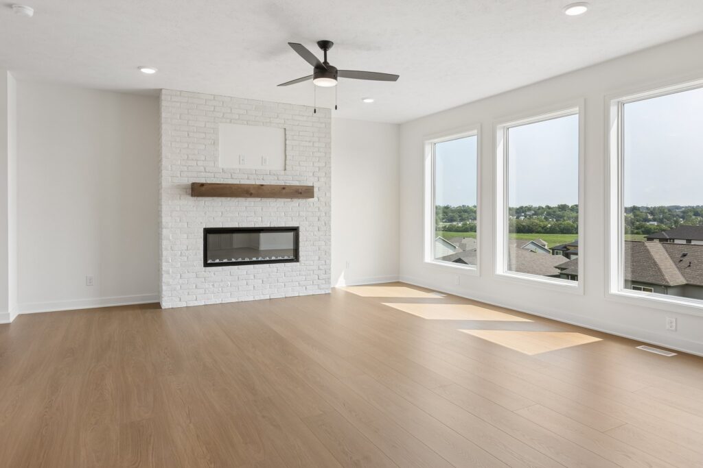 1-web-or-mls-9659 - 11103 N 161st Ave_001