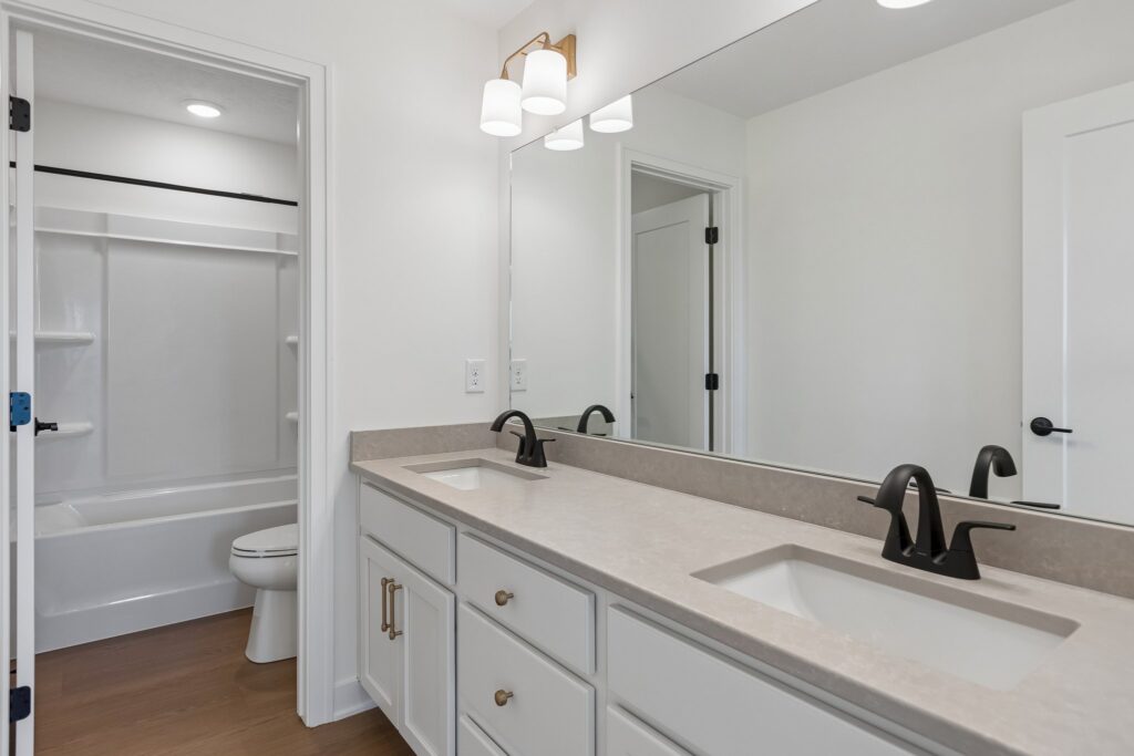 10-web-or-mls-9658 - 10959 N 173rd Ave_010