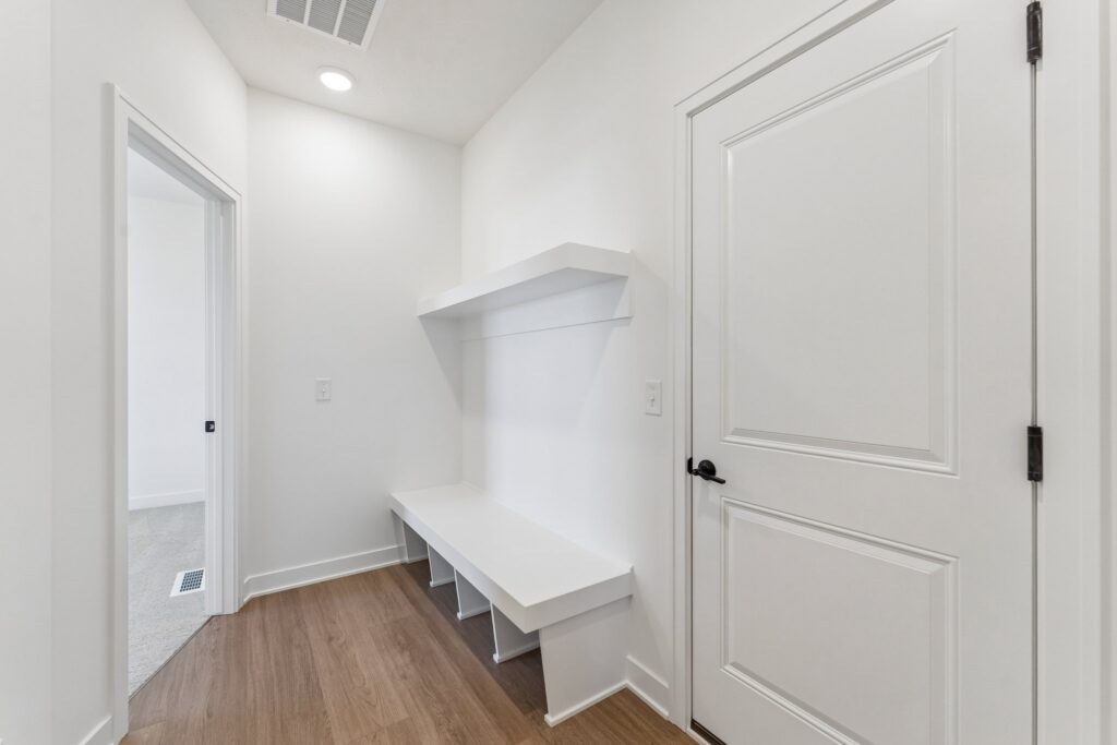11-web-or-mls-9343 - 11101 N 161st St_011