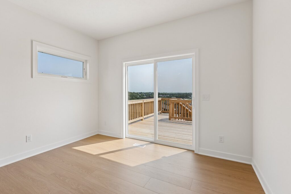 11-web-or-mls-9659 - 11103 N 161st Ave_011