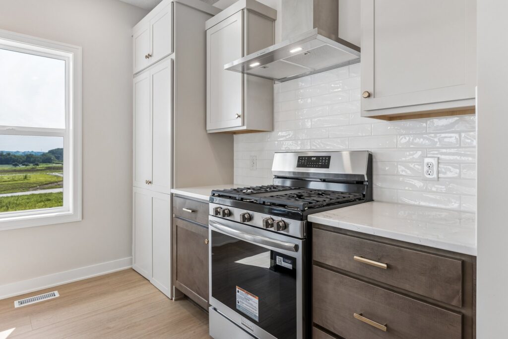 12-web-or-mls-11003 N 159th Ave_012
