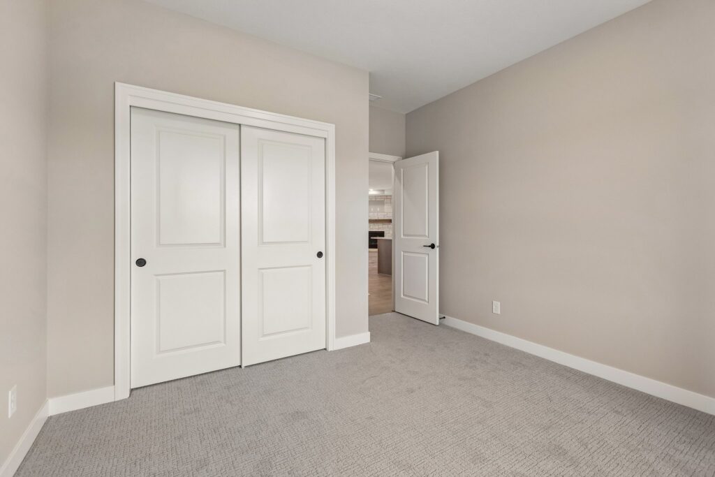 12-web-or-mls-9341 - 17118 Cora St_012