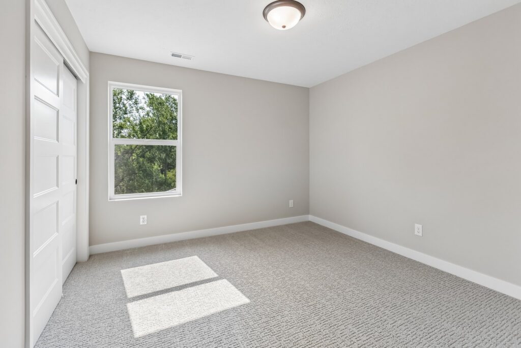 12-web-or-mls-9657 - 11209 N 173rd St_012