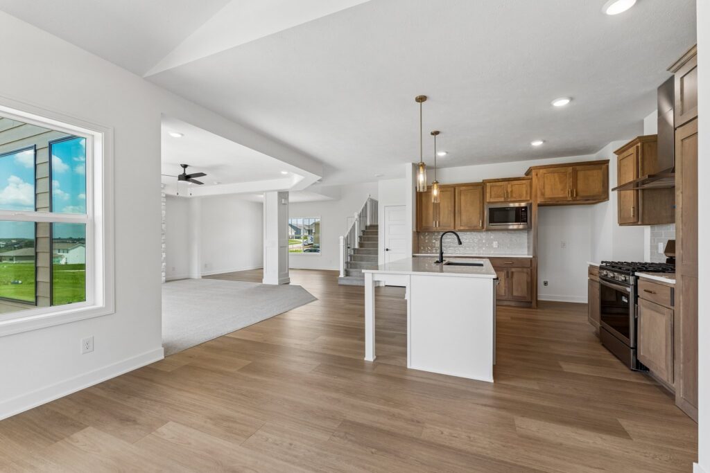 13-web-or-mls-9344 - 11008 N 172nd St_014