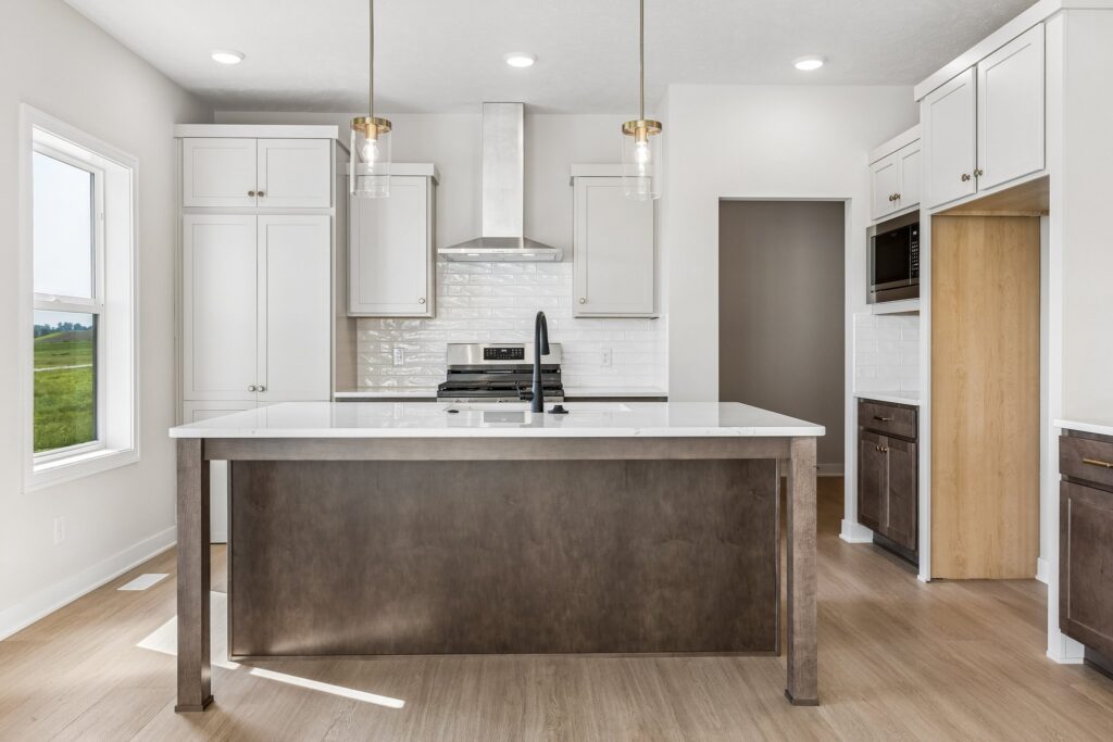 14-web-or-mls-11003 N 159th Ave_014