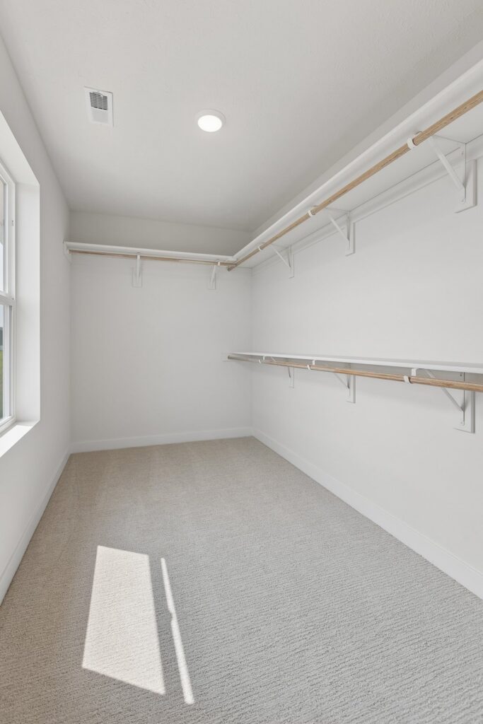 14-web-or-mls-9659 - 11103 N 161st Ave_014