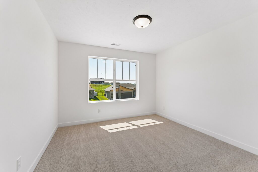 15-web-or-mls-9343 - 11101 N 161st St_015