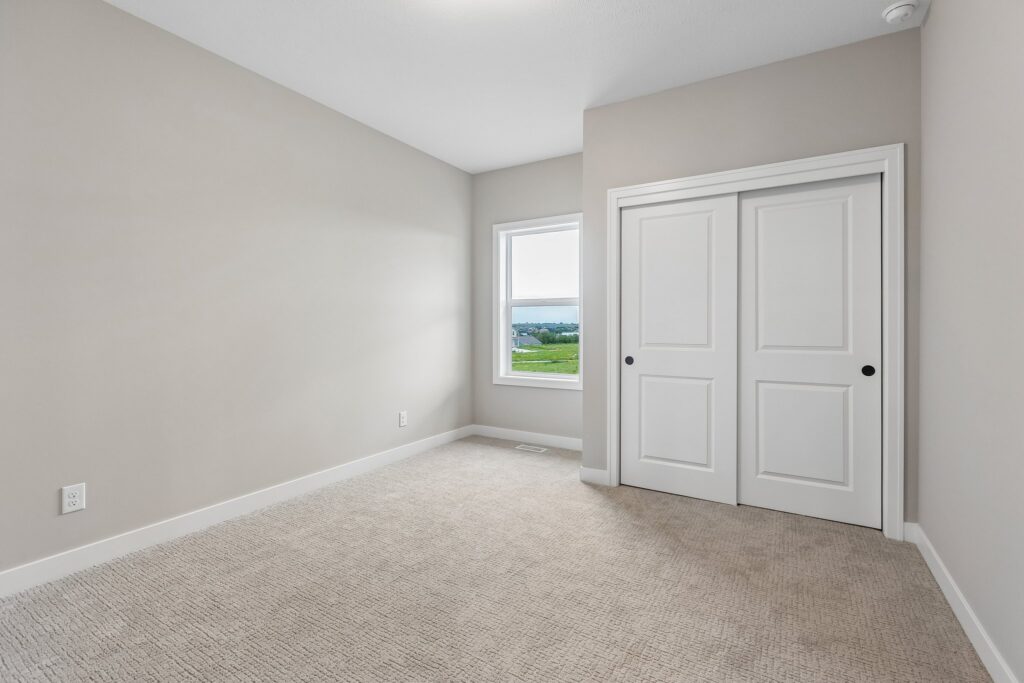 16-web-or-mls-9341 - 17118 Cora St_016