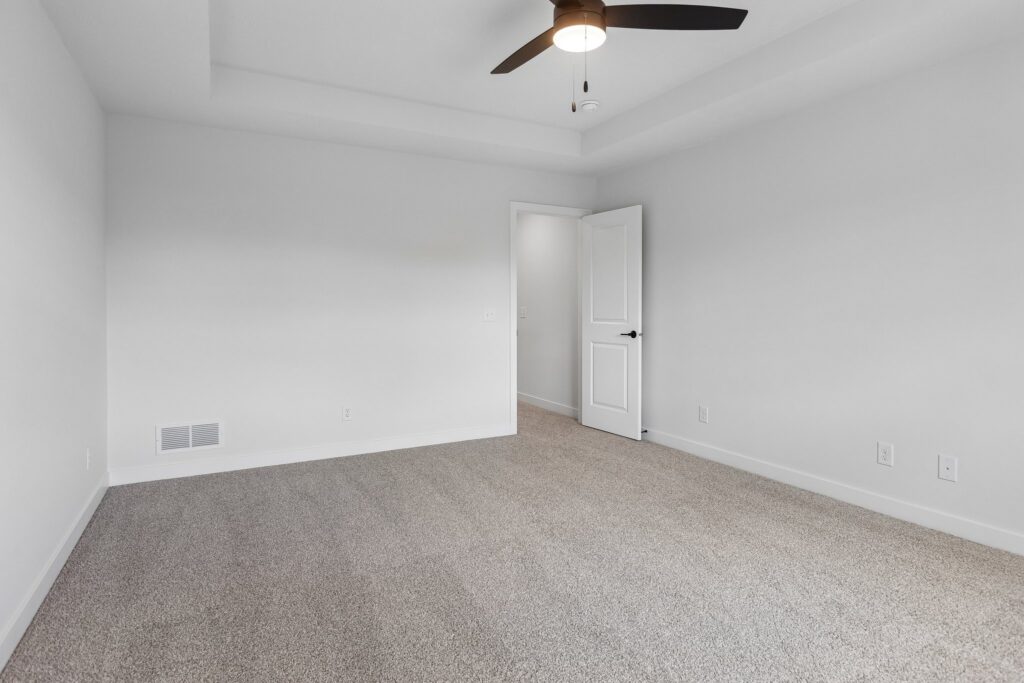 17-web-or-mls-16101 Isabella St_016