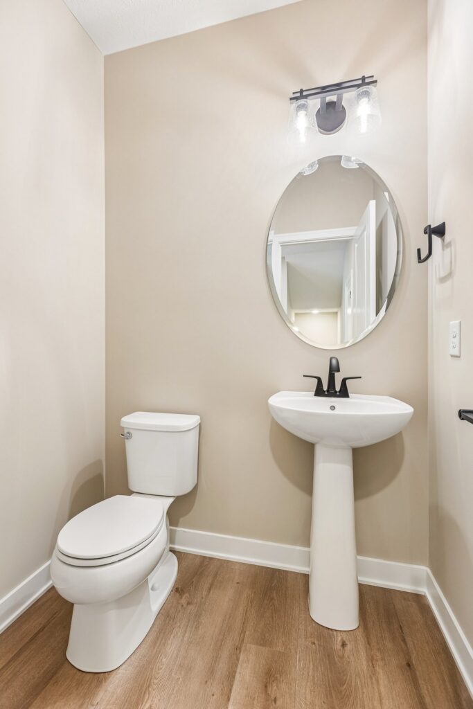 17-web-or-mls-9412 - 7713 N 116th St_017