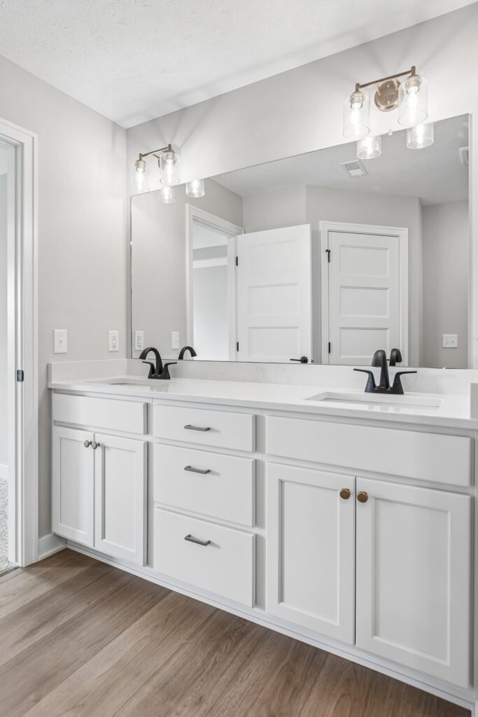 17-web-or-mls-9657 - 11209 N 173rd St_017