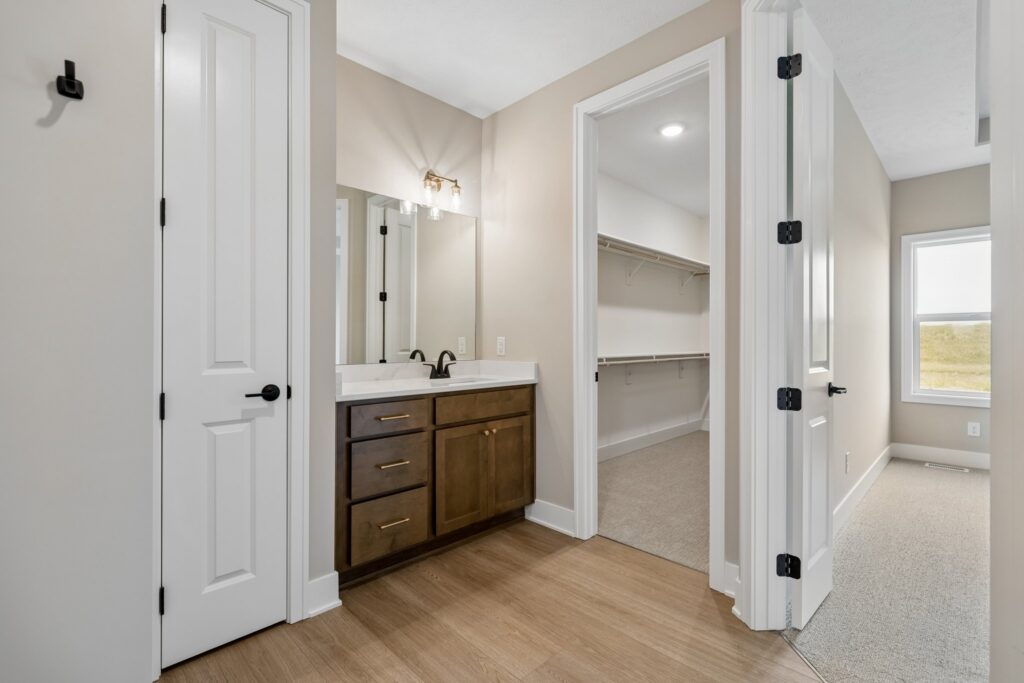 17-web-or-mls-9801 - 3812 Prairie Breeze Rd_017