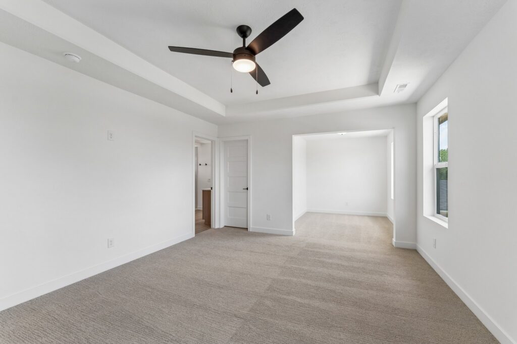 18-web-or-mls-9344 - 11008 N 172nd St_015
