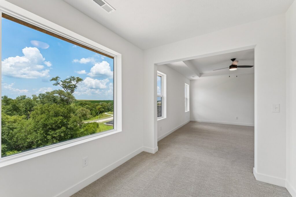 19-web-or-mls-9344 - 11008 N 172nd St_016