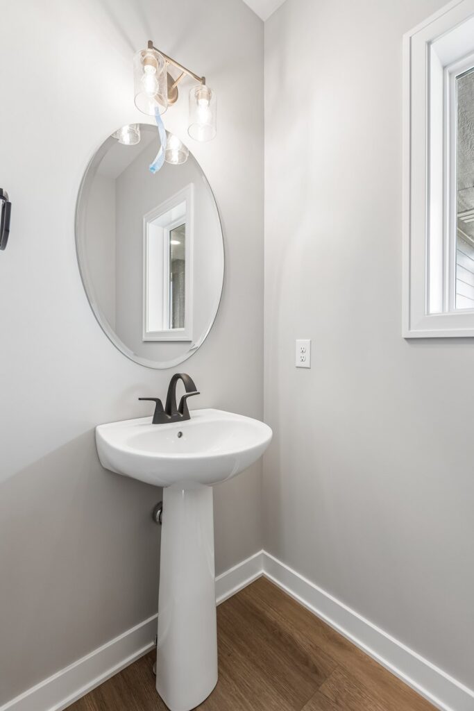 19-web-or-mls-9657 - 11209 N 173rd St_019