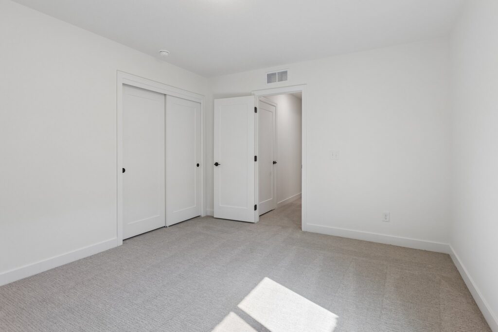 19-web-or-mls-9658 - 10959 N 173rd Ave_019