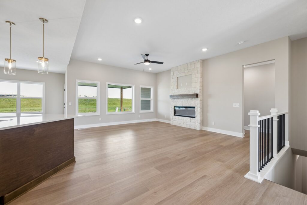 2-web-or-mls-9801 - 3812 Prairie Breeze Rd_002
