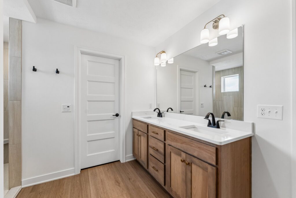 20-web-or-mls-9344 - 11008 N 172nd St_017