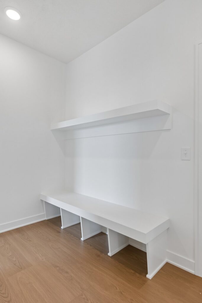 23-web-or-mls-9659 - 11103 N 161st Ave_023