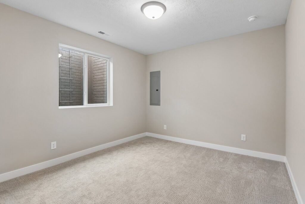 24-web-or-mls-9341 - 17118 Cora St_024