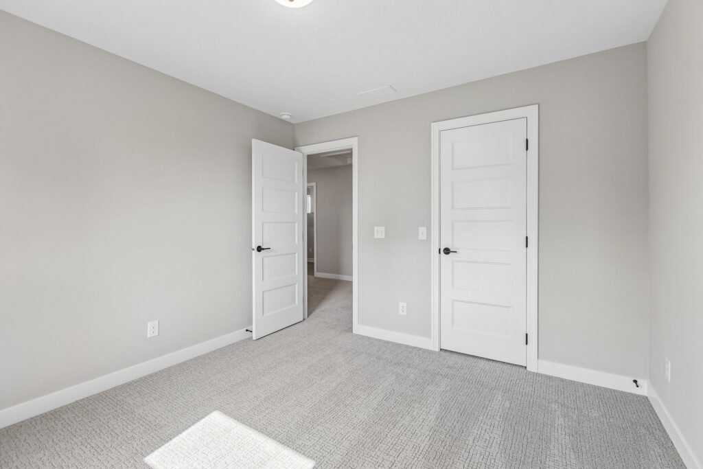24-web-or-mls-9657 - 11209 N 173rd St_024
