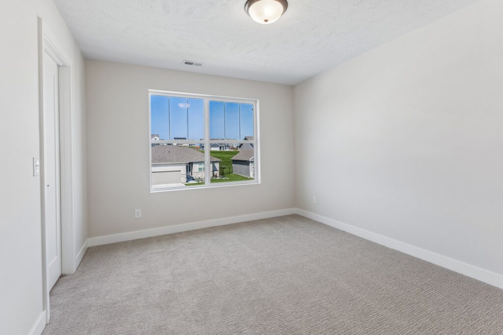 25-web-or-mls-11003 N 159th Ave_025