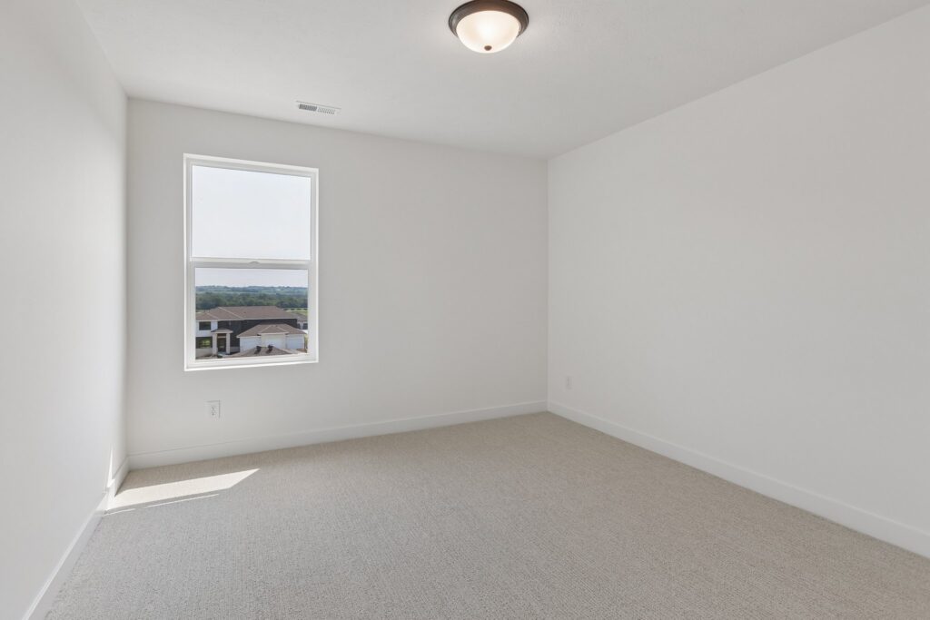 25-web-or-mls-9659 - 11103 N 161st Ave_025