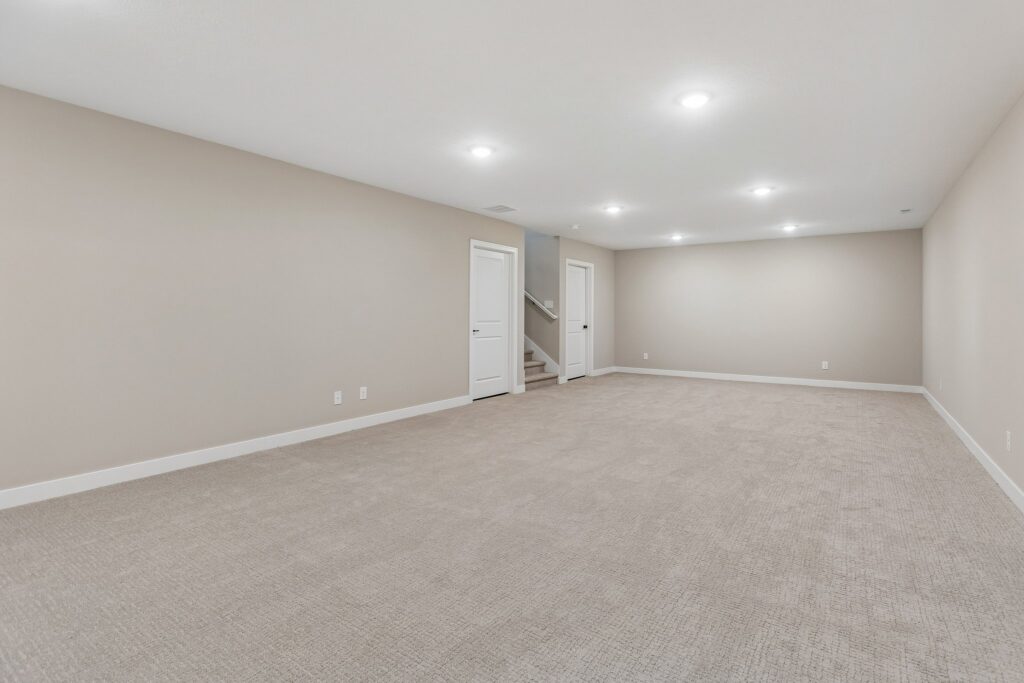 26-web-or-mls-9341 - 17118 Cora St_026