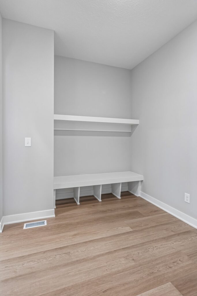26-web-or-mls-9657 - 11209 N 173rd St_026