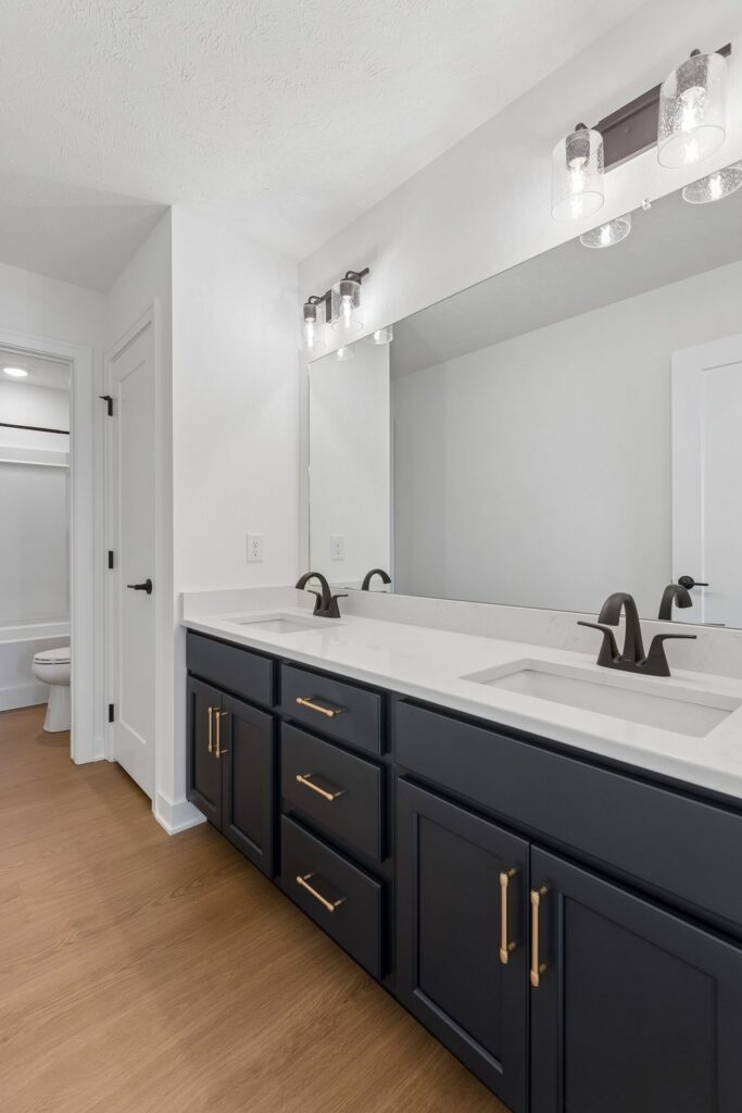 26-web-or-mls-9659 - 11103 N 161st Ave_026