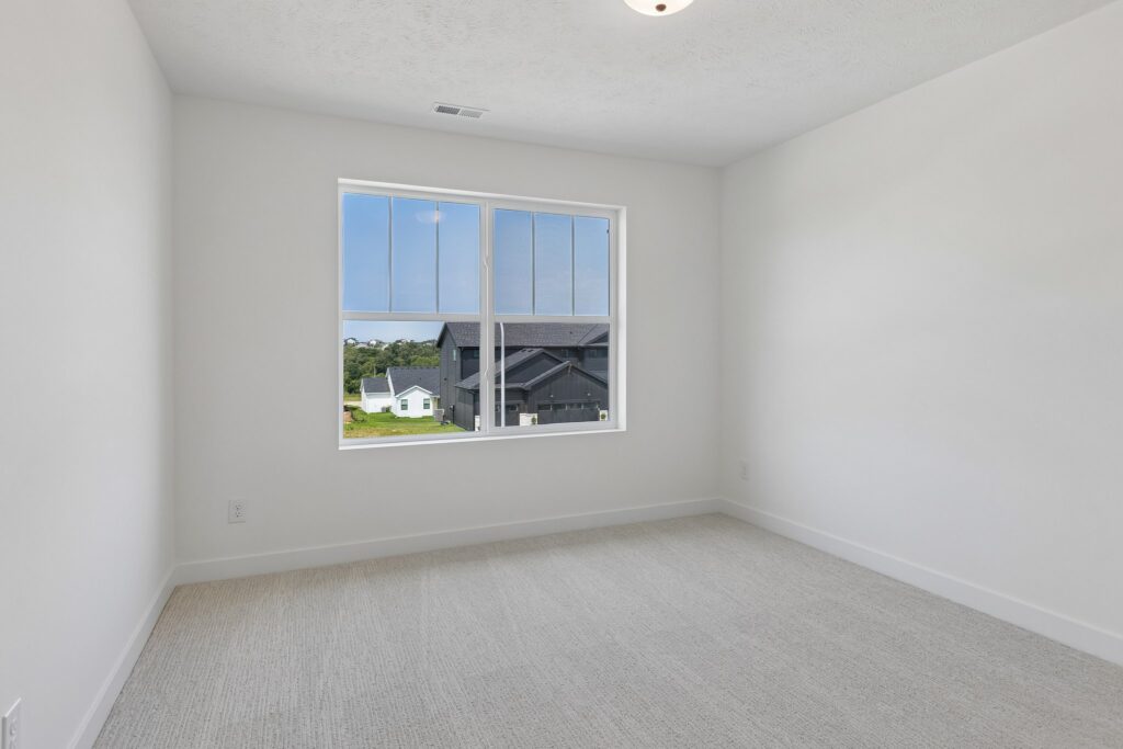 28-web-or-mls-9659 - 11103 N 161st Ave_028