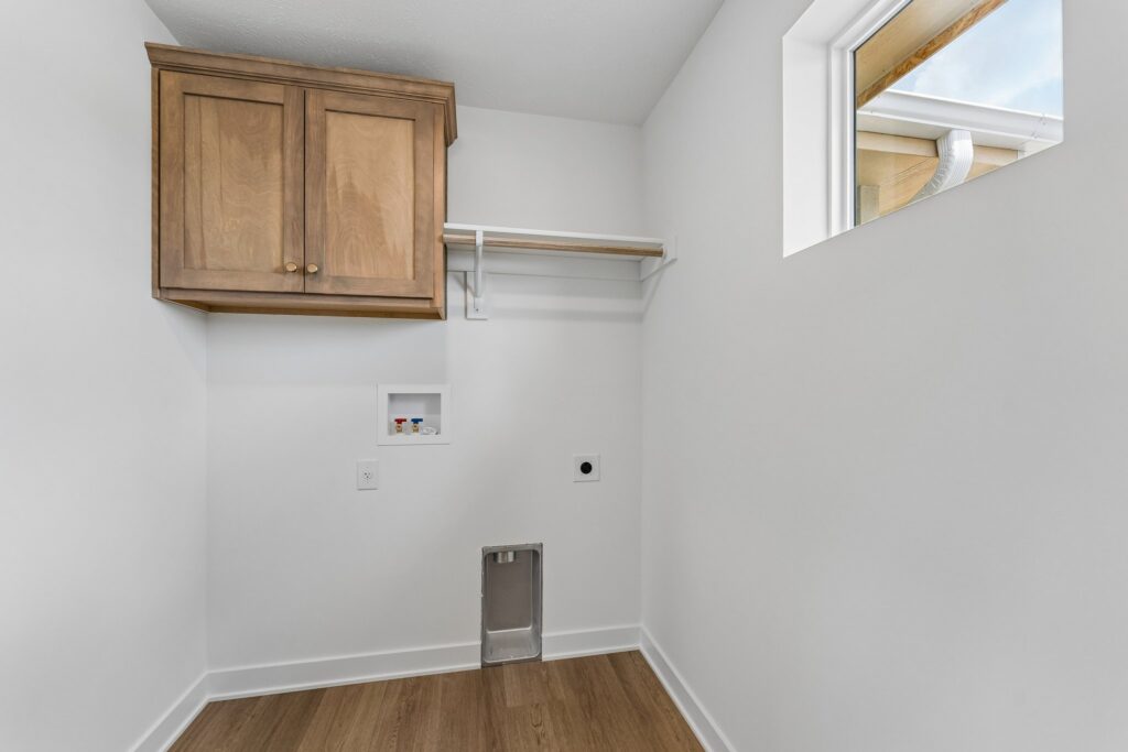 29-web-or-mls-9344 - 11008 N 172nd St_029