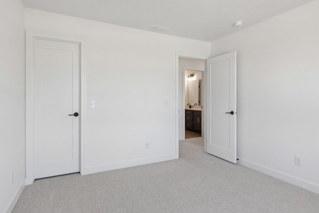 29-web-or-mls-9659 - 11103 N 161st Ave_029