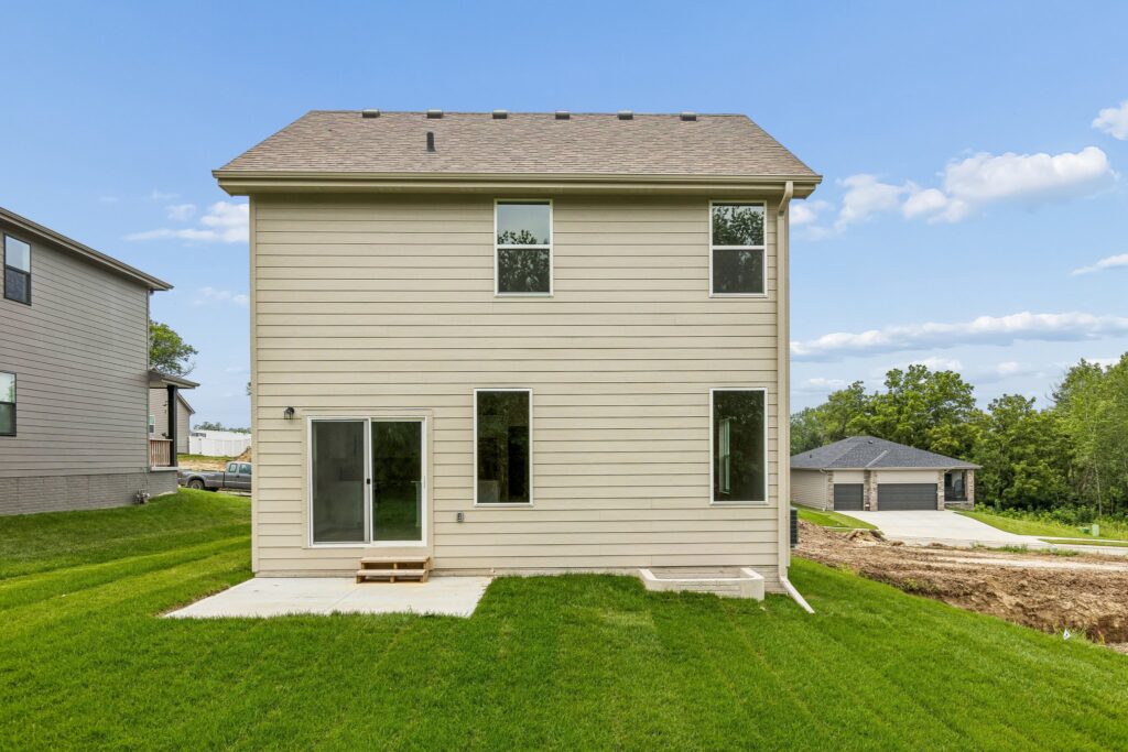 30-web-or-mls-9412 - 7713 N 116th St_030