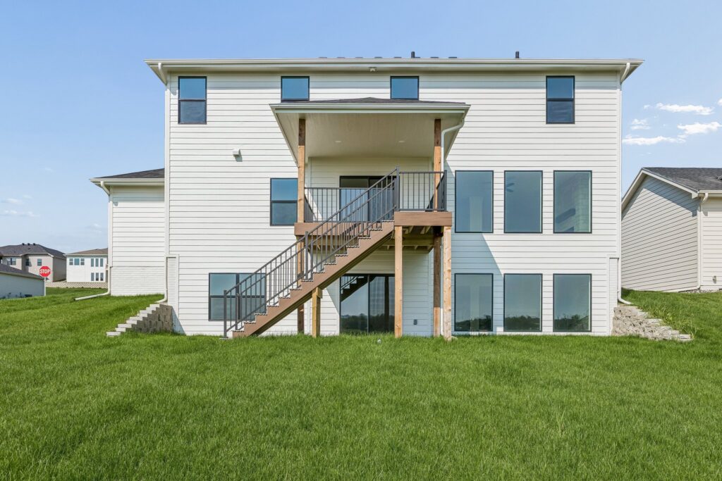 32-web-or-mls-11003 N 159th Ave_032
