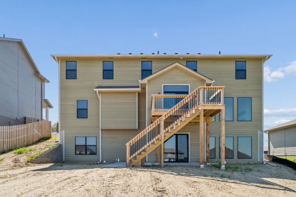 32-web-or-mls-9343 - 11101 N 161st St_032