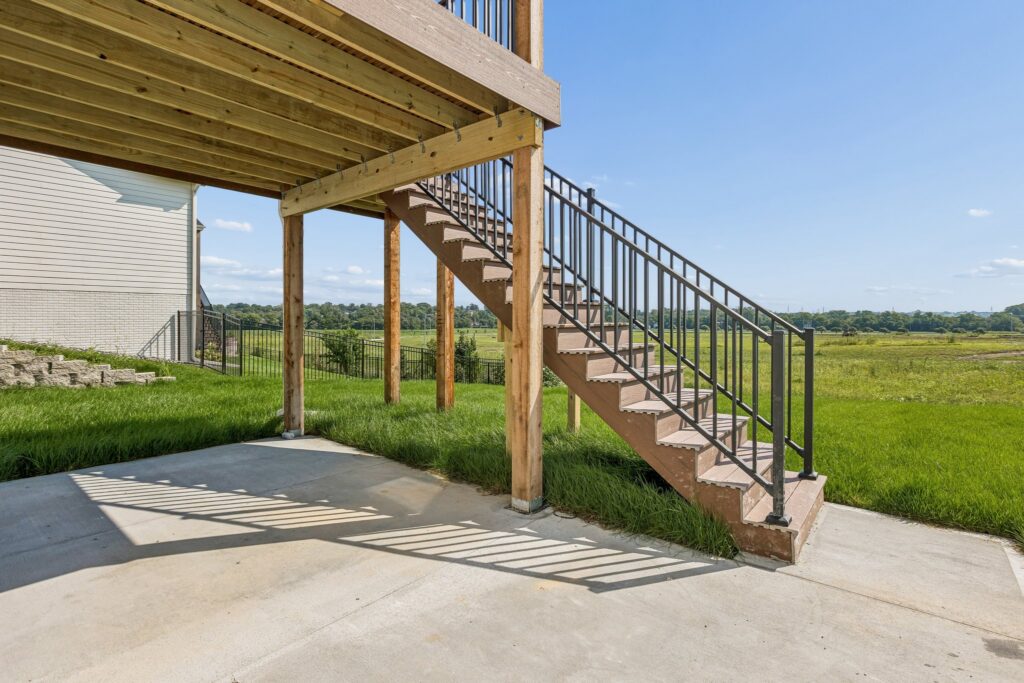 33-web-or-mls-11003 N 159th Ave_033