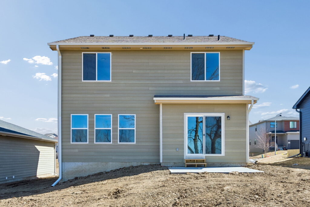 33-web-or-mls-8320 - 7716 N 116th Ave_005