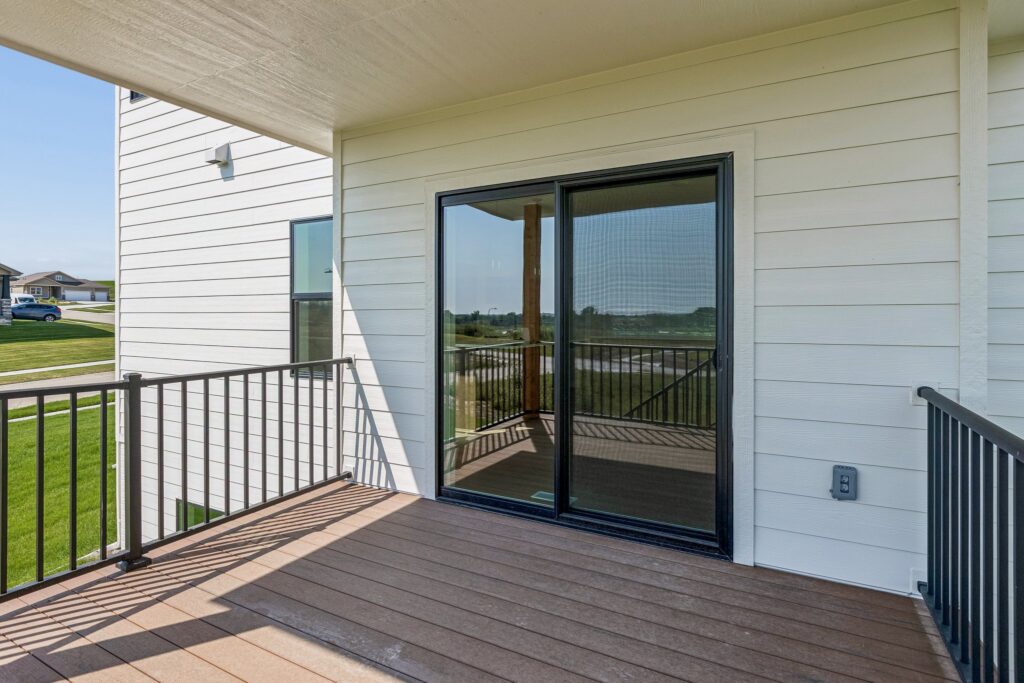 34-web-or-mls-11003 N 159th Ave_034