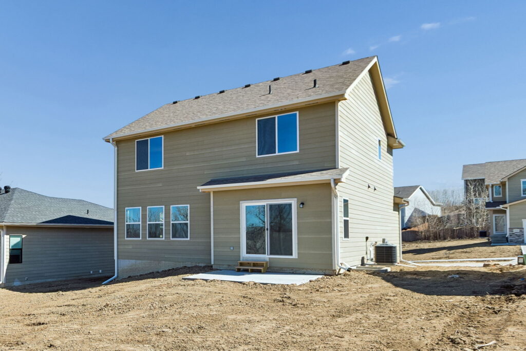 34-web-or-mls-8320 - 7716 N 116th Ave_006