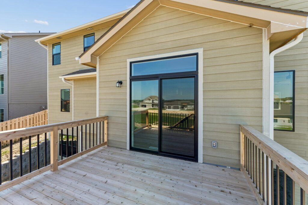 34-web-or-mls-9343 - 11101 N 161st St_034