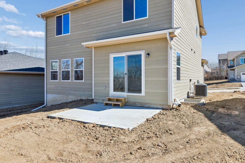 35-web-or-mls-8320 - 7716 N 116th Ave - 035