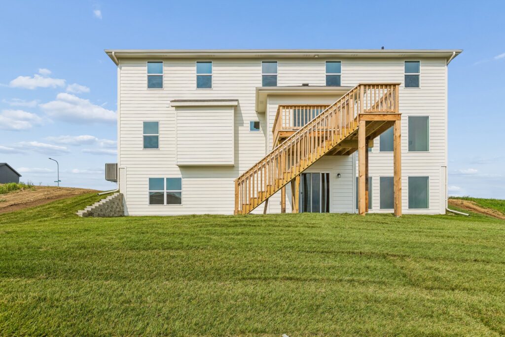 35-web-or-mls-9659 - 11103 N 161st Ave_005 (2)