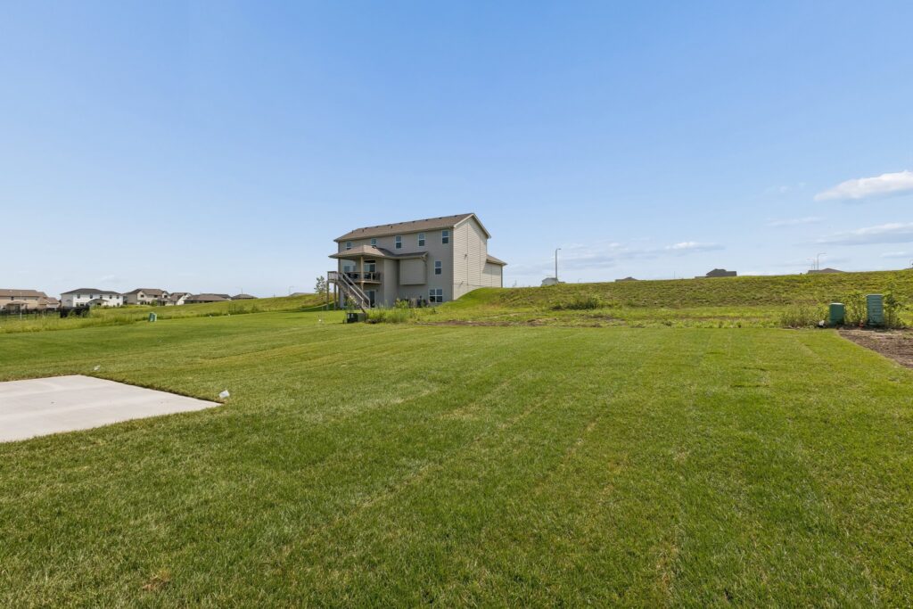 37-web-or-mls-9658 - 10959 N 173rd Ave_037