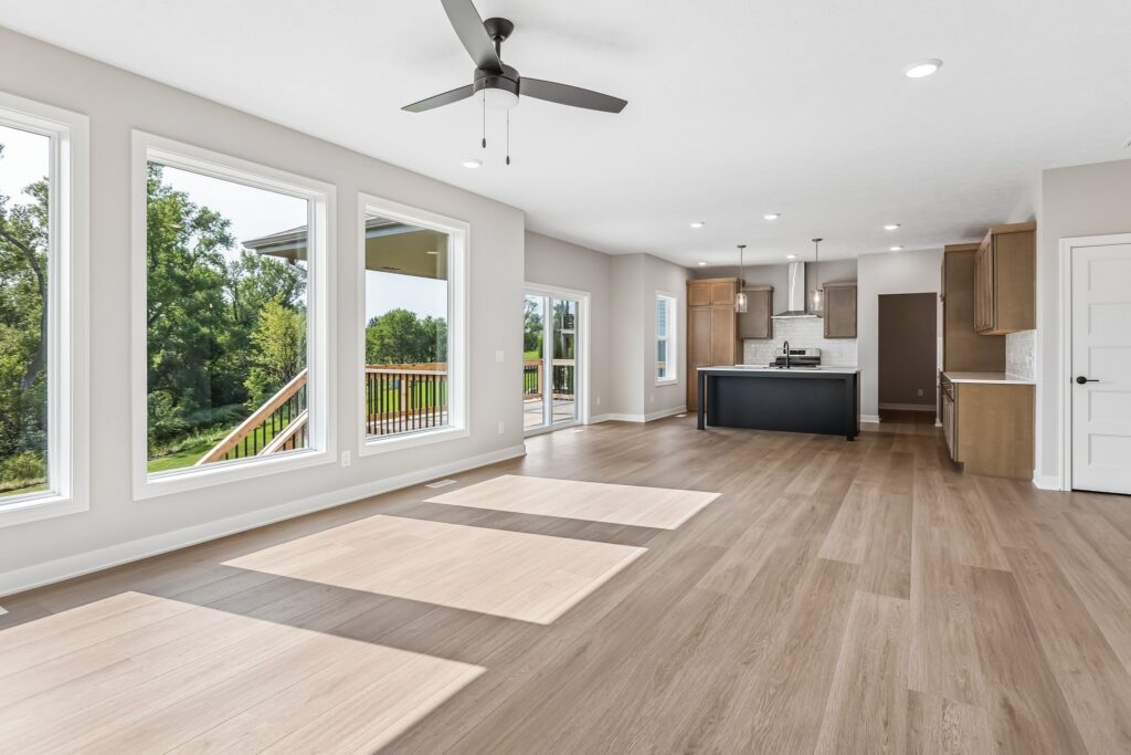 4-web-or-mls-9657 - 11209 N 173rd St_004